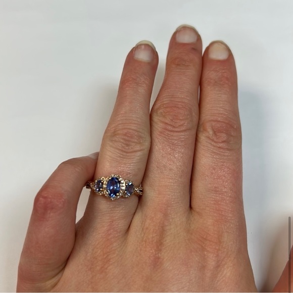3 Stone Tanzanite & Diamond Ring set in Rose Gold - Size 7 - Picture 2 of 7
